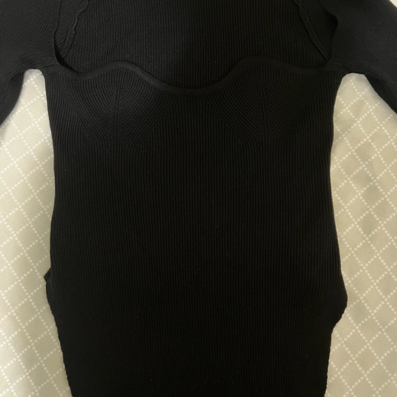 Black top - Picture 3 of 3